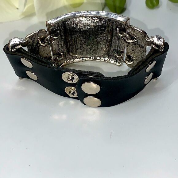 Fashion Bracelet  - Picture 2 of 4